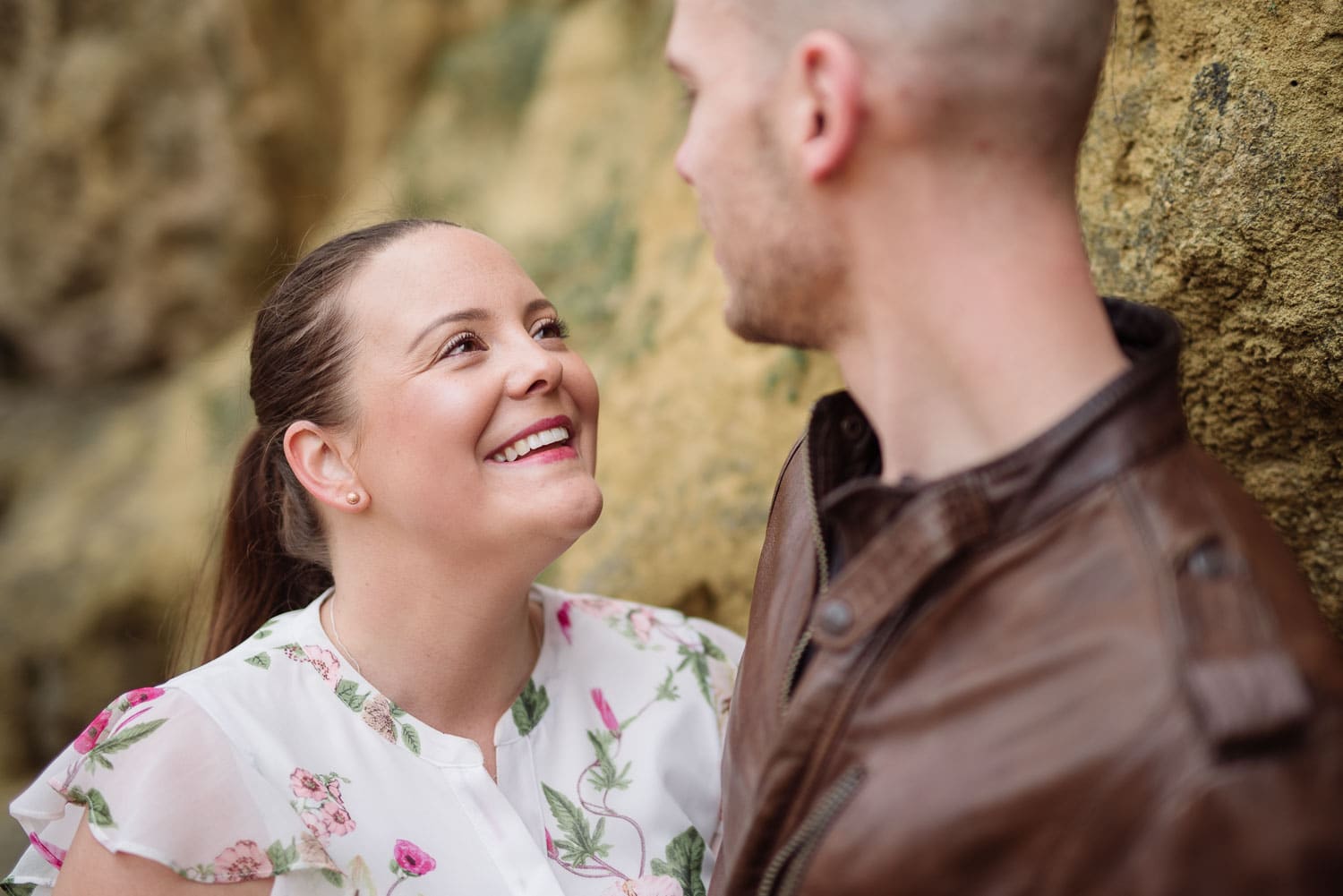 Engagement photographer in Victoria