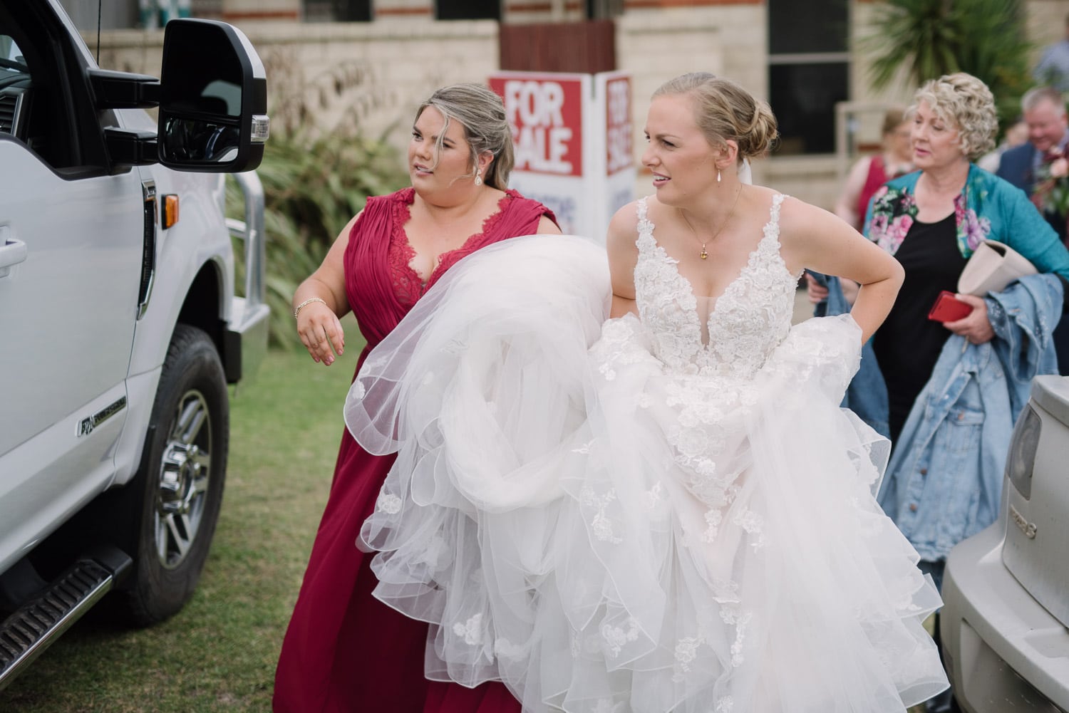 Bride getting ready in Warrnambool